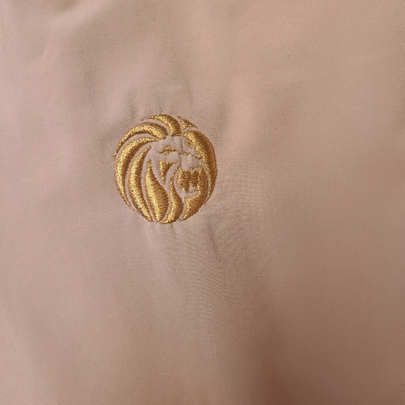 MGM Grand Tan Lightweight Jacket in size Medium - Picture 8 of 8